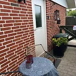 Blomsterhaven בית הארחה Glesborg
